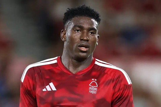 Coventry City chốt hạ thương vụ Taiwo Awoniyi từ Nottingham Forest