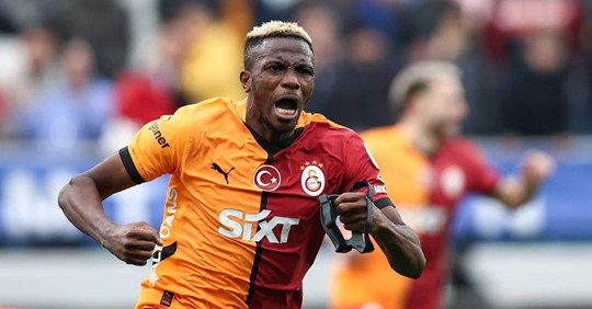 Manchester United chính thức hỏi mua Victor Osimhen nhưng vướng rào cản 111 triệu bảng