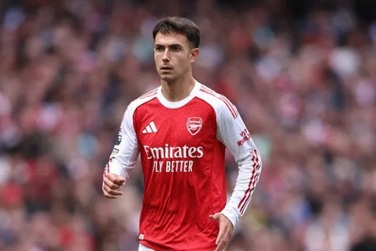 Real Madrid muốn chiêu mộ Zubimendi từ Arsenal, Newcastle hỏi mua Mikautadze 55 triệu euro