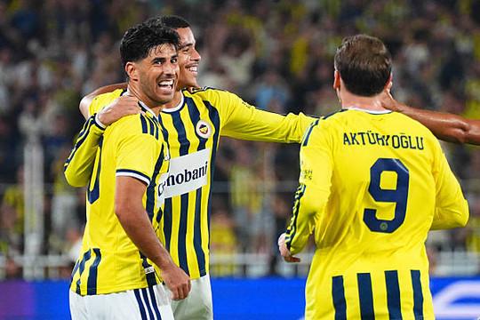 Mason Greenwood tỏa sáng giúp Fenerbahce hòa Lyon 1-1 tại Champions League