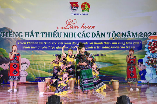 Tiếng hát nối liền bản làng