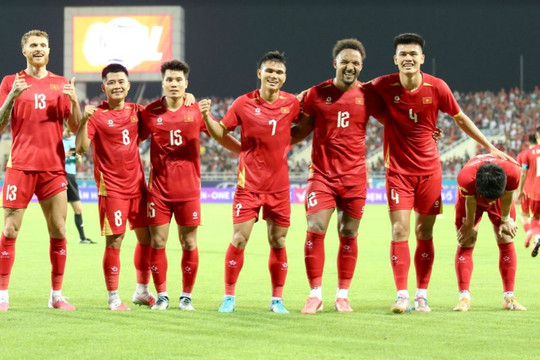 Tính toán cao tay của HLV Kim Sang Sik giúp tuyển Việt Nam hạ Malaysia 2-0 vào chung kết