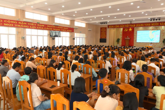 Vùng 4 Hải quân tuyên truyền biển, đảo tại tỉnh Lâm Đồng