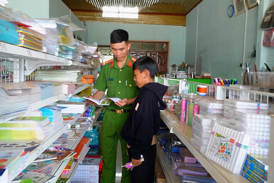 Chắp cánh ước mơ cho trẻ mồ côi nơi biên giới
