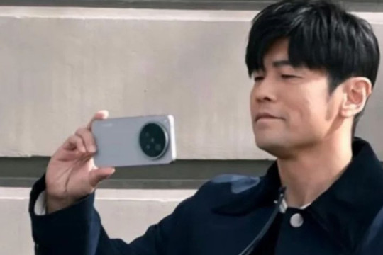 vivo X500 Pro rò rỉ ảnh thực tế sở hữu chip 2nm và camera 200 megapixel đỉnh cao