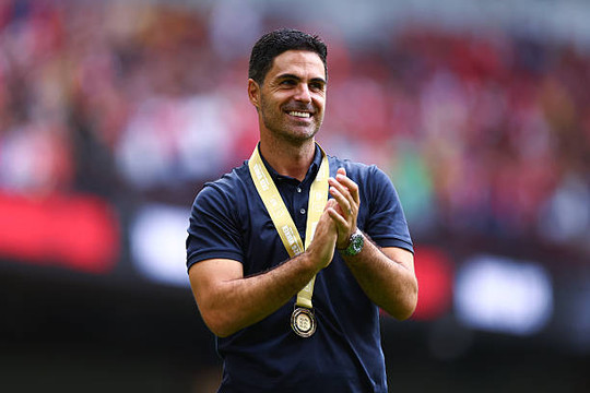 Mikel Arteta cùng Arsenal sẵn sàng thống trị Ngoại hạng Anh 2026/27 giữa biến động lớn