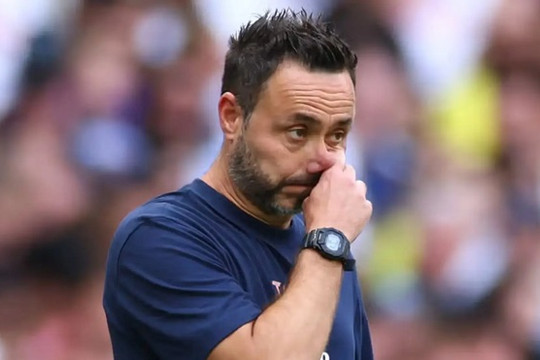 HLV Roberto De Zerbi gửi lời xin lỗi cổ động viên Tottenham sau trận thua đậm Brentford