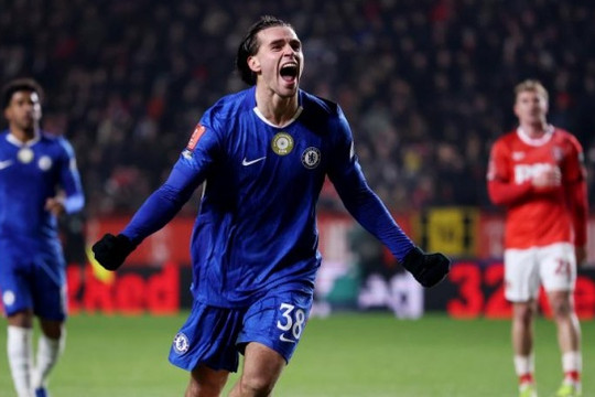 Sevilla lên kế hoạch mượn tiền đạo trẻ Marc Guiu nhằm giải cứu sự nghiệp tại Chelsea