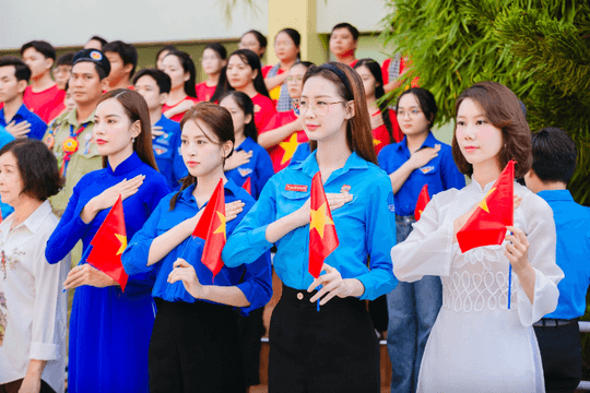 Tỉnh táo nhận diện và không mắc mưu các phong trào thanh niên tự phát từ bên ngoài