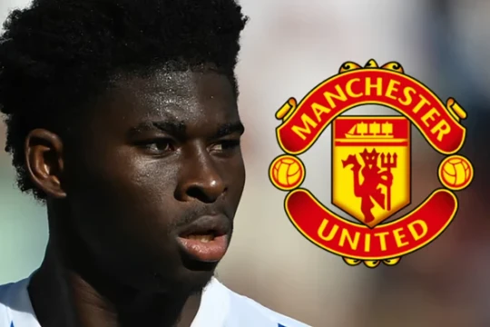 Carlos Baleba hoàn tất kiểm tra y tế tới MU giá 70 triệu bảng, hướng đến derby Manchester