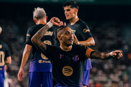 Chấm điểm Barcelona đại thắng Elche 5-0: Raphinha và Fermin Lopez rực sáng ngày ra quân