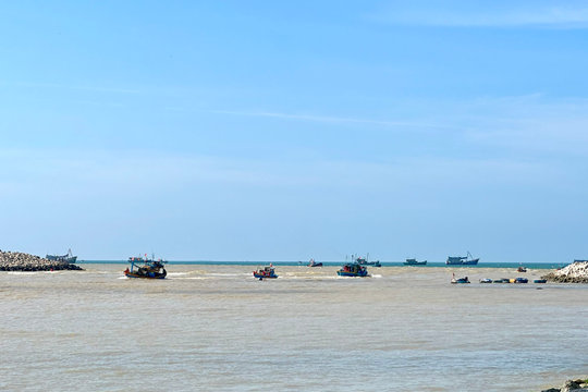 Cẩn trọng mỗi chuyến ra khơi