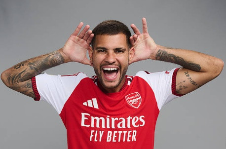 Arsenal áp đảo Man City và Liverpool trên thị trường nhờ chiến lược chuyển nhượng thực dụng