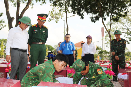 Thêm yêu Tổ quốc từ một hành trình tri ân