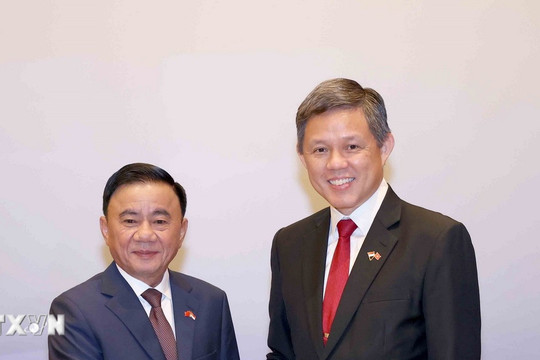 Toàn cảnh Lễ đón Thường trực Ban Bí thư Trần Cẩm Tú thăm chính thức Singapore