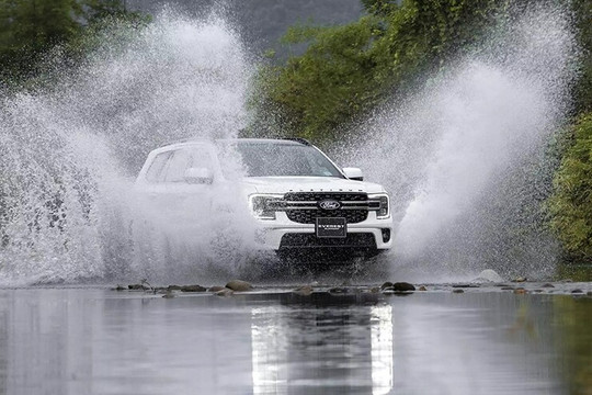 Đánh giá xe Ford Everest 2026: Chi tiết giá bán, thông số kỹ thuật và khả năng vận hành