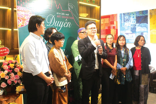 Du lịch “bắt tay” nghệ thuật