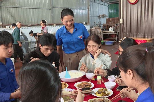 Những cán bộ bám cơ sở, gần dân