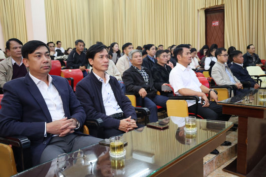 Báo và PTTH Lâm Đồng nghiêm túc học tập, quán triệt Nghị quyết Trung ương 3