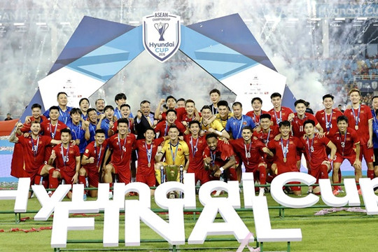 Thủ môn Lê Giang Patrik tỏa sáng rực rỡ giúp ĐT Việt Nam bảo vệ ngôi vương ASEAN Cup 2026