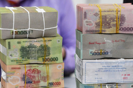 Biểu lãi suất ngân hàng ngày 28/8/2026: Loạt đơn vị triển khai ưu đãi tiền gửi tới 8,8%/năm