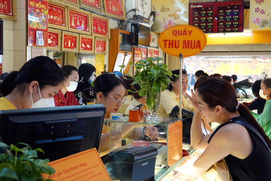 Cập nhật giá vàng sáng 30/8/2026: SJC, nhẫn trơn 9999 BTMC DOJI Phú Quý