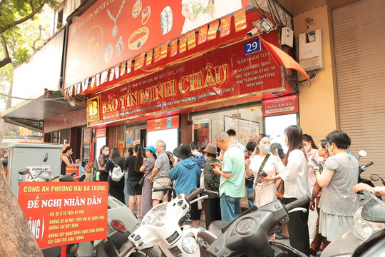 Giá vàng 9999 hôm nay trưa 1/9/2026: SJC BTMC BTMH DOJI, và vàng thế giới