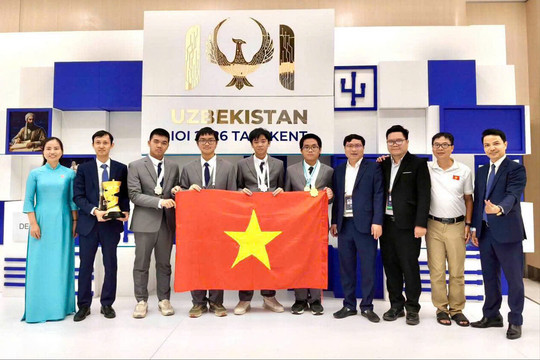 Nam sinh Lâm Đồng tiếp tục đoạt Huy chương Bạc Olympic Tin học Quốc tế