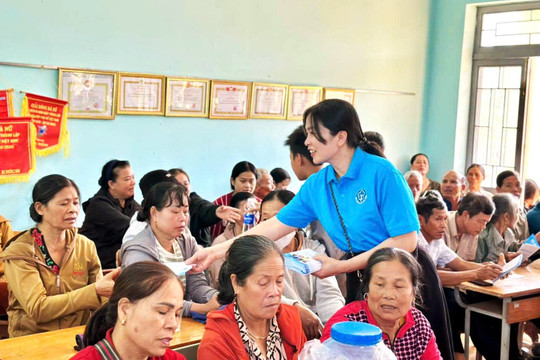 Chung sức mở rộng bao phủ bảo hiểm y tế