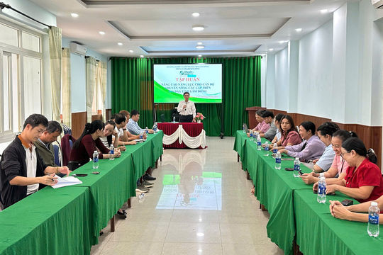 Nâng cao năng lực chuyển đổi số cho cán bộ khuyến nông khu vực Tây Lâm Đồng