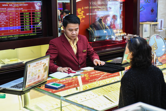 Cập nhật giá vàng sáng 5/9/2026: SJC, nhẫn trơn 9999 BTMC DOJI Phú Quý thứ Bảy