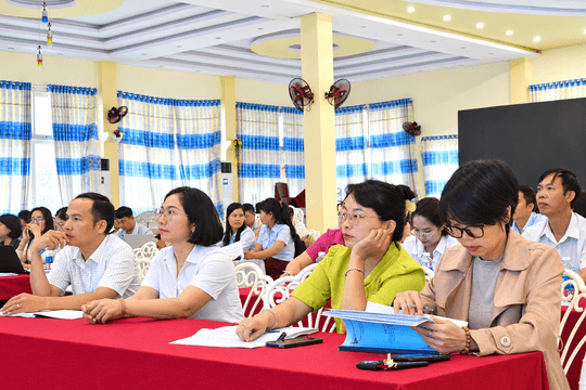 Tập huấn quy trình, phương pháp rà soát, công nhận hộ nghèo, cận nghèo năm 2026