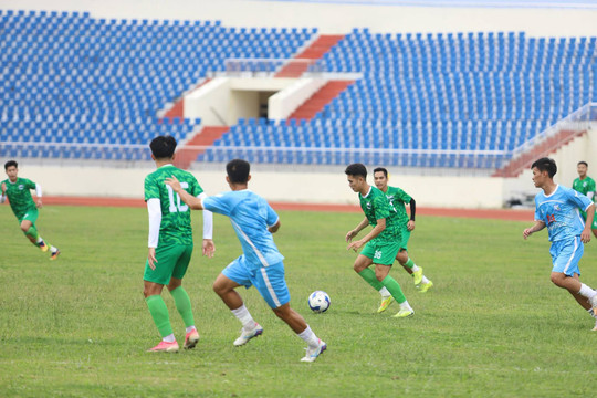 Bóng đá Lâm Đồng và phép thử ngày trở lại V.League 2