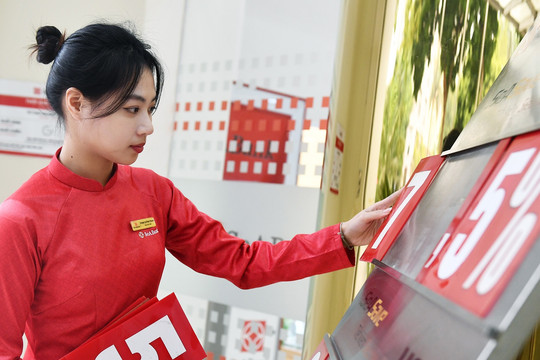 Lãi suất tiết kiệm ngày 10/9/2026: Mức niêm yết 10%/năm yêu cầu số dư từ 2.000 tỷ đồng