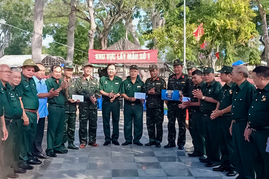 Vẹn tròn nghĩa tình đồng đội