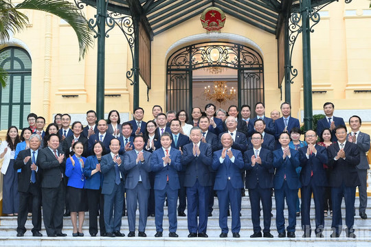Tổng Bí thư, Chủ tịch nước Tô Lâm gặp mặt đại biểu Ban Chấp hành Liên hiệp các tổ chức hữu nghị Việt Nam khóa VII