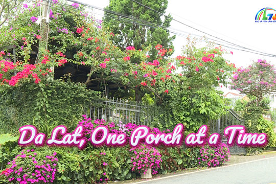Flower-Filled Porches Capture Da Lat’s Charm