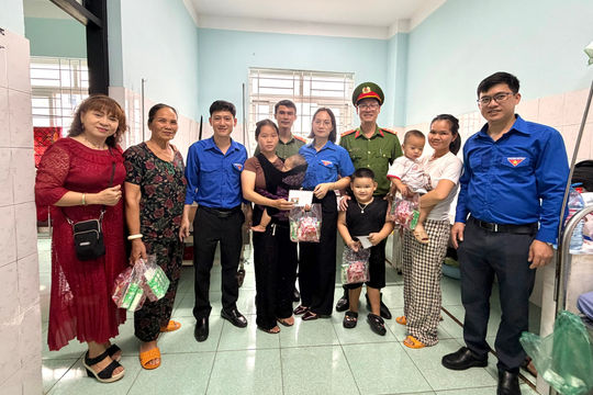 Đoàn cơ sở Báo và Phát thanh, Truyền hình Lâm Đồng lan tỏa yêu thương mùa Trung thu