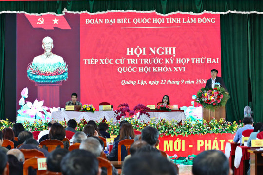 Đoàn ĐBQH tỉnh Lâm Đồng tiếp xúc cử tri tại xã Quảng Lập