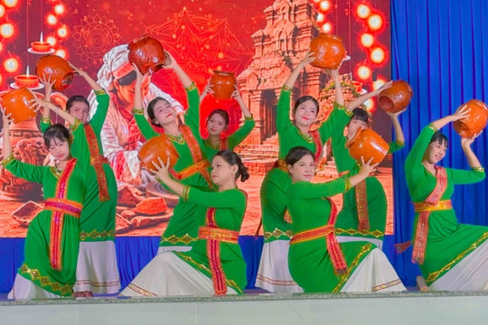Xây dựng môi trường văn hóa gắn kết từ cơ sở