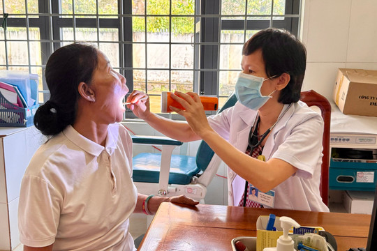 Gỡ vướng, tăng tốc khám sức khỏe toàn dân