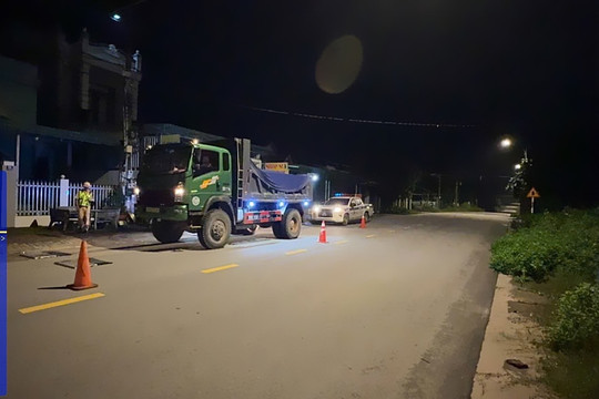 Công an Lâm Đồng tăng cường kiểm tra, xử lý xe quá tải