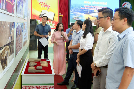 Triển lãm “Sắc màu di sản văn hóa, thiên nhiên và nghề thủ công truyền thống tỉnh Lâm Đồng”