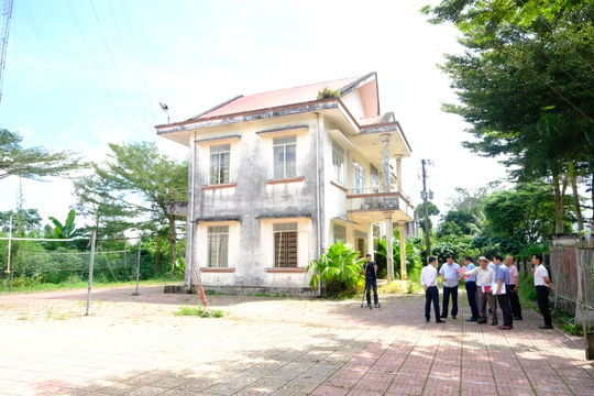 Báo và Phát thanh, Truyền hình Lâm Đồng làm việc với xã Bảo Lâm 1 về bàn giao tài sản công