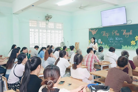 Minh bạch để phụ huynh đồng hành