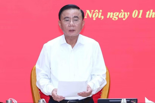 Quy định mới về trách nhiệm của đảng viên đang công tác đối với tổ chức đảng và nhân dân nơi cư trú