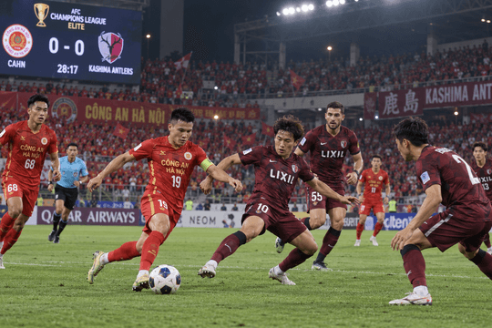 Trực tiếp tỉ số CAHN vs Kashima Antlers ngày 13/10: Thắng 4/5 trận, Quang Hải có chặn được sức mạnh Nhật Bản?