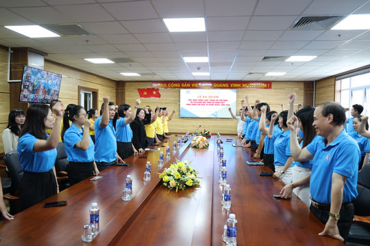 Lâm Đồng ra quân cao điểm vận động người dân tham gia BHXH, BHYT