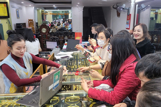 Giá vàng SJC, nhẫn trơn chiều 14/10/2026 tại PNJ, DOJI, BTMC và BTMH giảm tới 1 triệu đồng/lượng
