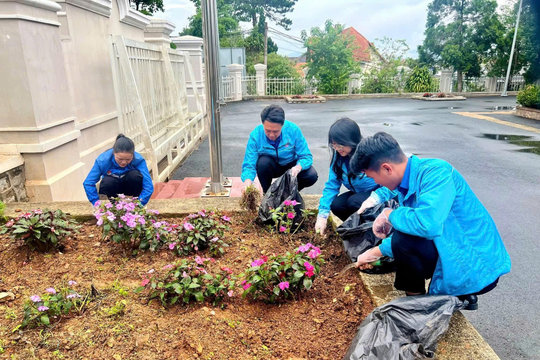 Tuổi trẻ Lâm Đồng sôi nổi mừng ngày truyền thống